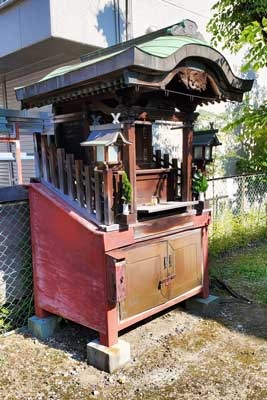 Yanegami4_267x400.jpg