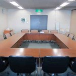 Tercera sala de conferencias (16 asientos * 2)